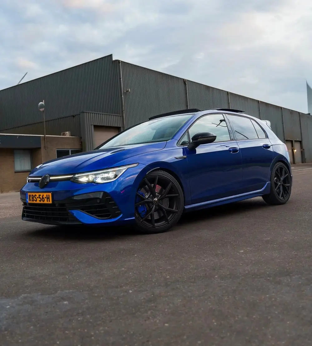 Volkswagen Golf 8 R 2.0 TSI 320pk 7-DSG 4MOTION 2022 Blauw uit 2022, foto 3