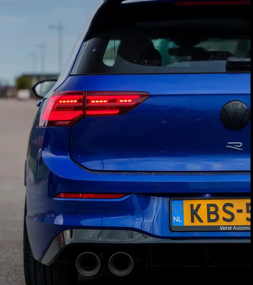 Volkswagen Golf 8 R 2.0 TSI 320pk 7-DSG 4MOTION 2022 Blauw uit 2022, foto 5