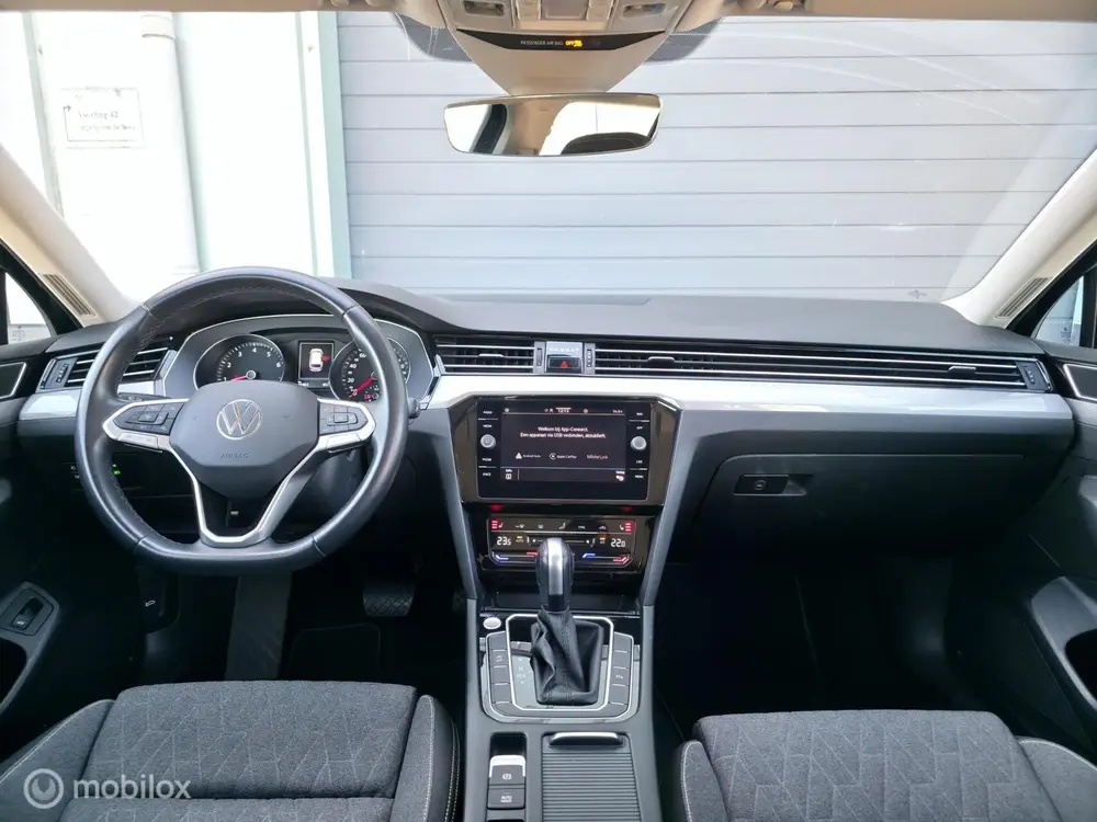 Volkswagen Passat Variant 1.5 TSI / DSG / Carplay / Camera uit 2023, foto 13