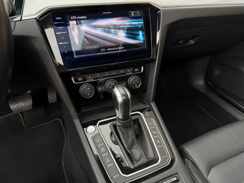 Volkswagen Passat Variant 1.4 TSI PHEV GTE Business Panorama uit 2019, foto 9