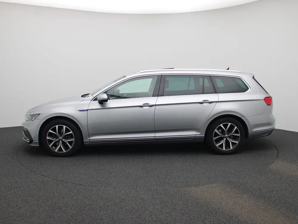 Volkswagen Passat Variant 1.4 TSI DSG GTE Business | PANORAM uit 2022, foto 4