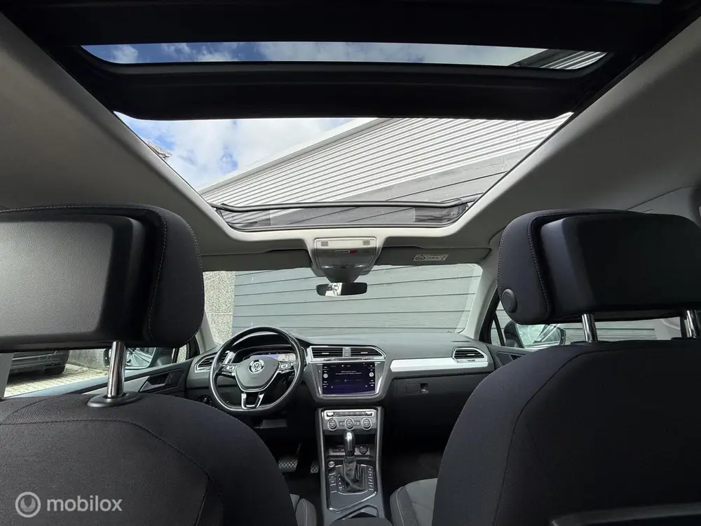 Volkswagen Tiguan 1.5 TSI ACT R-Line Pano.dak/Trekhaak/Virit uit 2020, foto 10