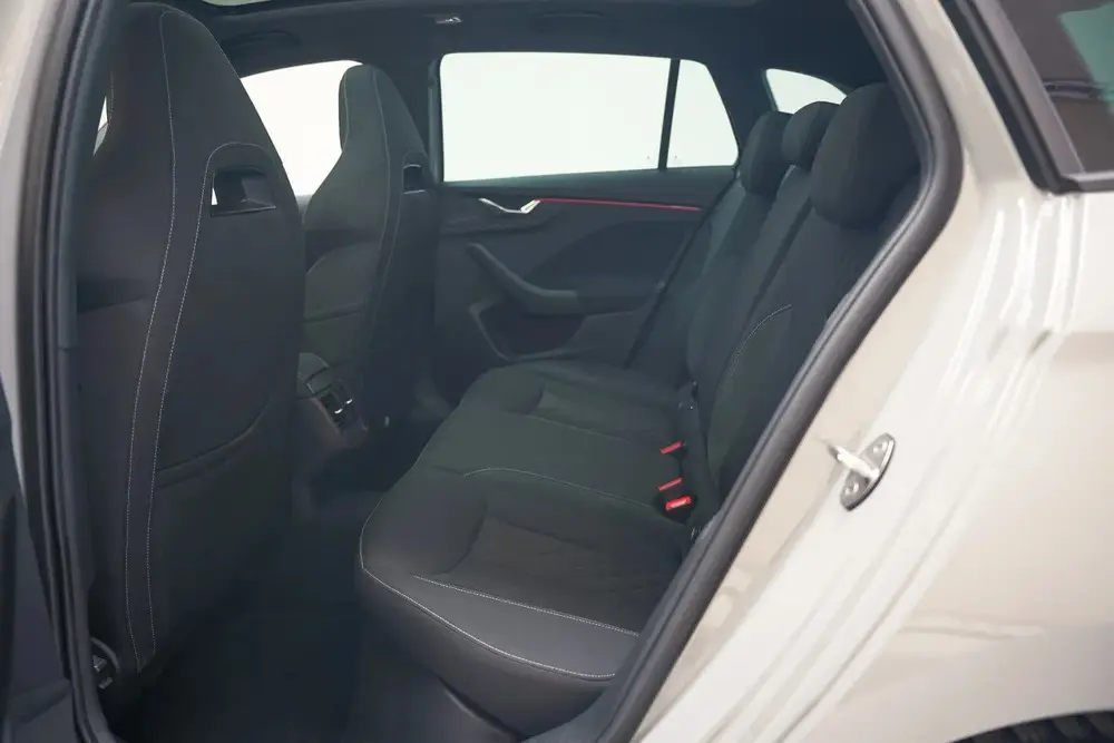 Skoda Scala 1.5 TSI 150pk Sport Edition Aut. [ Panorama Stoe uit 2019, foto 14