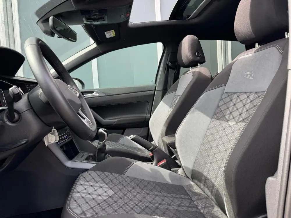 Volkswagen Taigo 1.0TSI 115pk R-Line | Pano | ACC | Digital uit 2025, foto 6