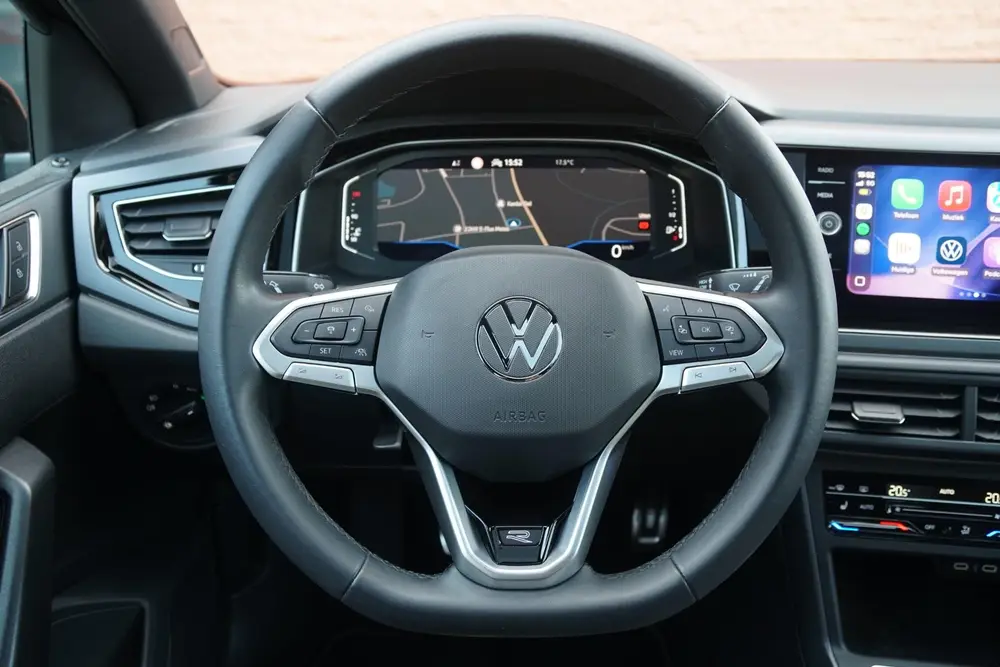 Volkswagen Polo 1.0 TSI R-Line Business + IQ LIGHT / KEYLESS uit 2023, foto 14