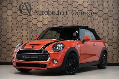 Mini Cabrio 2.0 Cooper S *46.976km* |Sportinterieur/Navigati uit 2019