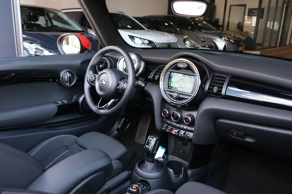 Mini Cabrio 2.0 Cooper S *46.976km* |Sportinterieur/Navigati uit 2019, foto 13