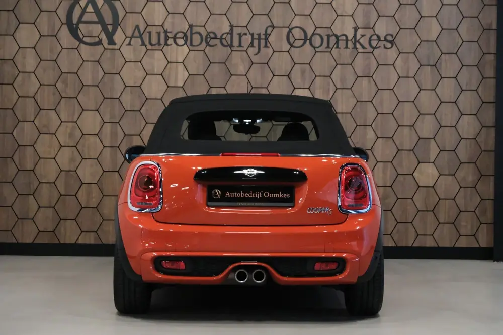 Mini Cabrio 2.0 Cooper S *46.976km* |Sportinterieur/Navigati uit 2019, foto 16