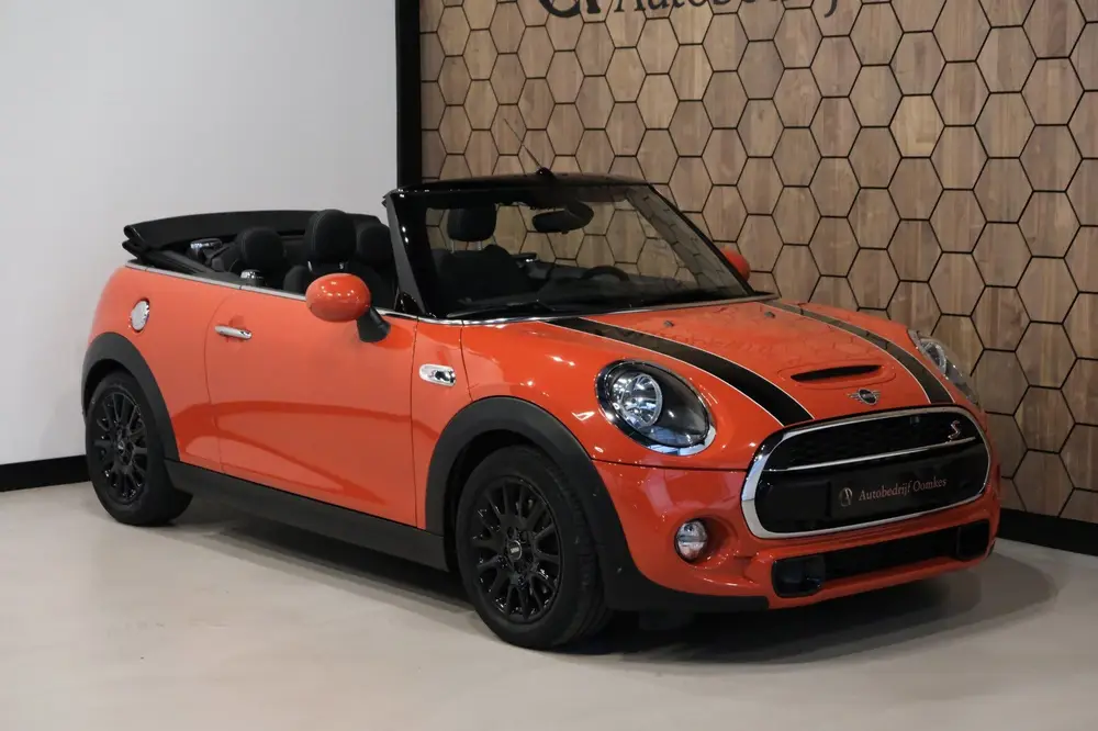 Mini Cabrio 2.0 Cooper S *46.976km* |Sportinterieur/Navigati uit 2019, foto 17