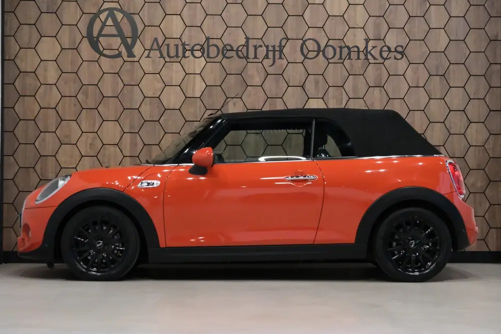 Mini Cabrio 2.0 Cooper S *46.976km* |Sportinterieur/Navigati uit 2019, foto 5