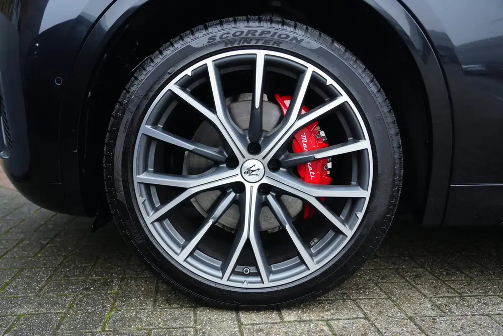 Maserati Grecale 2.0 MHEV Modena | 330PK | HUD | Sonus Faber uit 2023, foto 6
