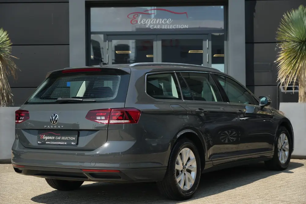 Volkswagen Passat Variant 1.5 TSI Business | 150 PK | Naviga uit 2021, foto 2