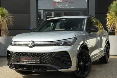 Volkswagen Tiguan R-Line | 204 PK | Panoramadak | Head-up di uit 2026