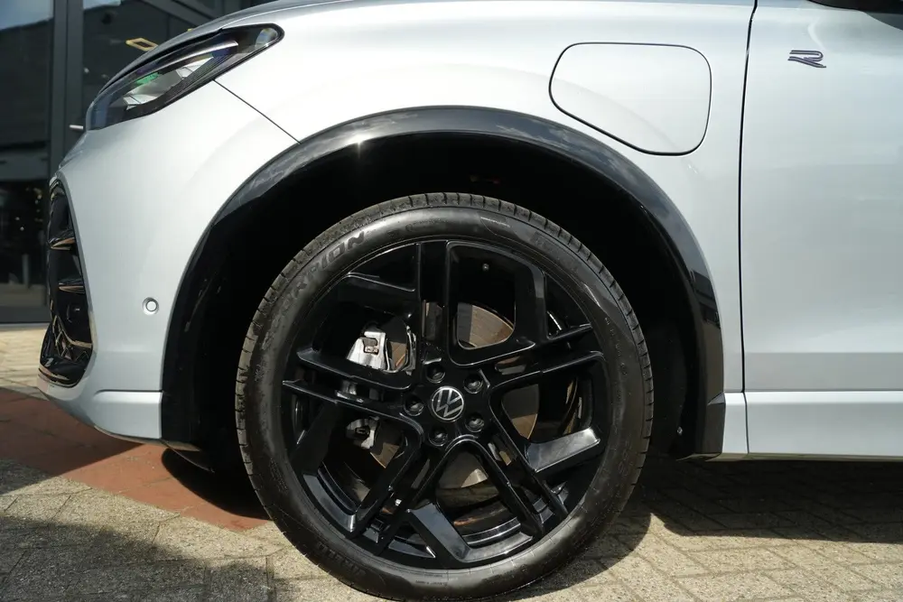 Volkswagen Tiguan R-Line | 204 PK | Panoramadak | Head-up di uit 2026, foto 6