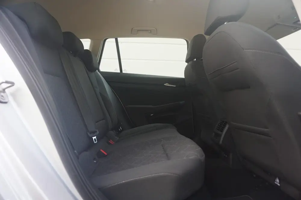 Volkswagen Golf Variant 1.0 eTSI 110pk DSG Life | Navigatie uit 2022, foto 16