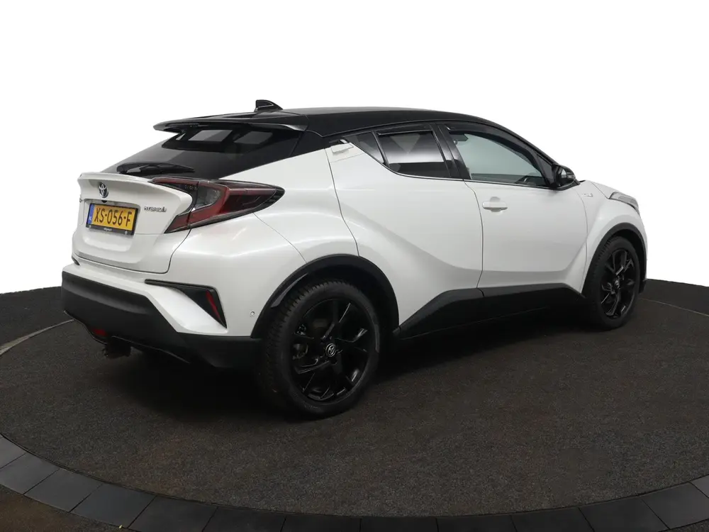 Toyota C-Hr 1.8 Hybrid Style | Stoelverwarming | JBL Audio | uit 2019, foto 2