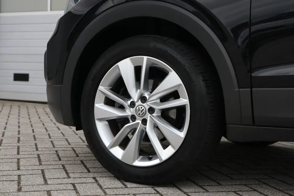 Volkswagen T-Cross 1.0 TSI 95 pk Life | Climatronic | App Co uit 2019, foto 14
