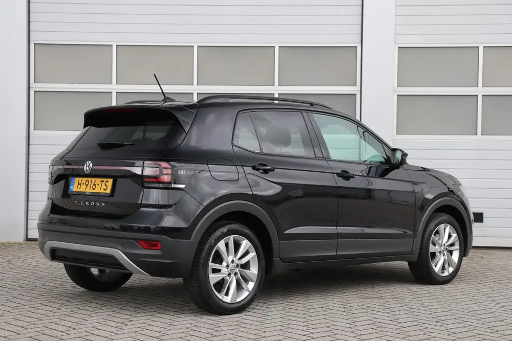 Volkswagen T-Cross 1.0 TSI 95 pk Life | Climatronic | App Co uit 2019, foto 2