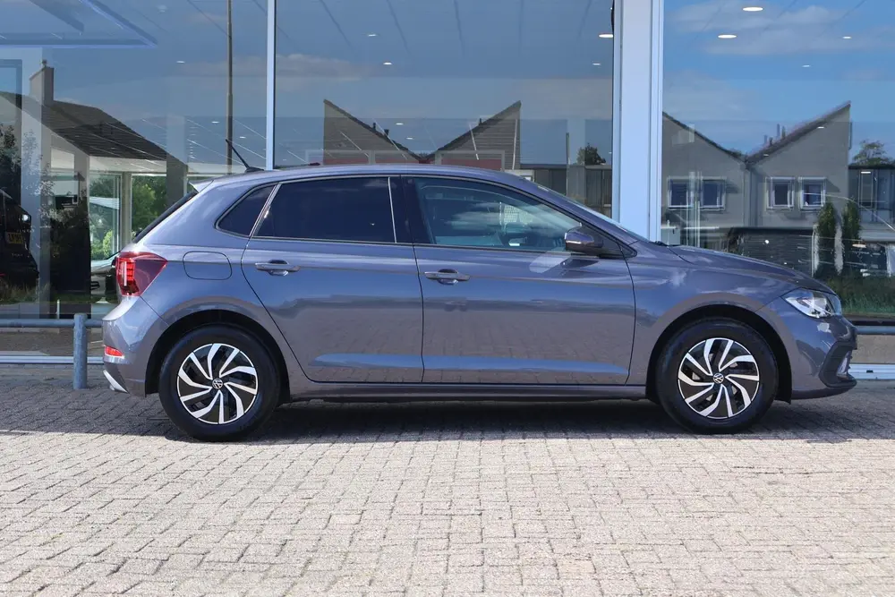 Volkswagen Polo 1.0 TSI 95pk DSG Life Edition | Camera | PDC uit 2024, foto 3