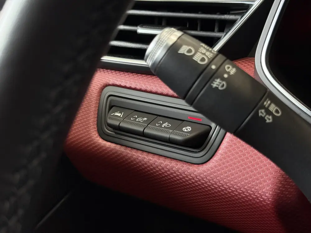 Renault Clio 1.0 TCe 100pk Edition One | Groot navi | Bose | uit 2019, foto 6