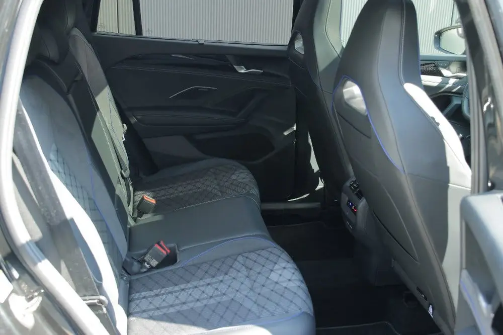 Volkswagen Tayron R-Line Edition 272pk 2025 Pano Harman Kard uit 2025, foto 7