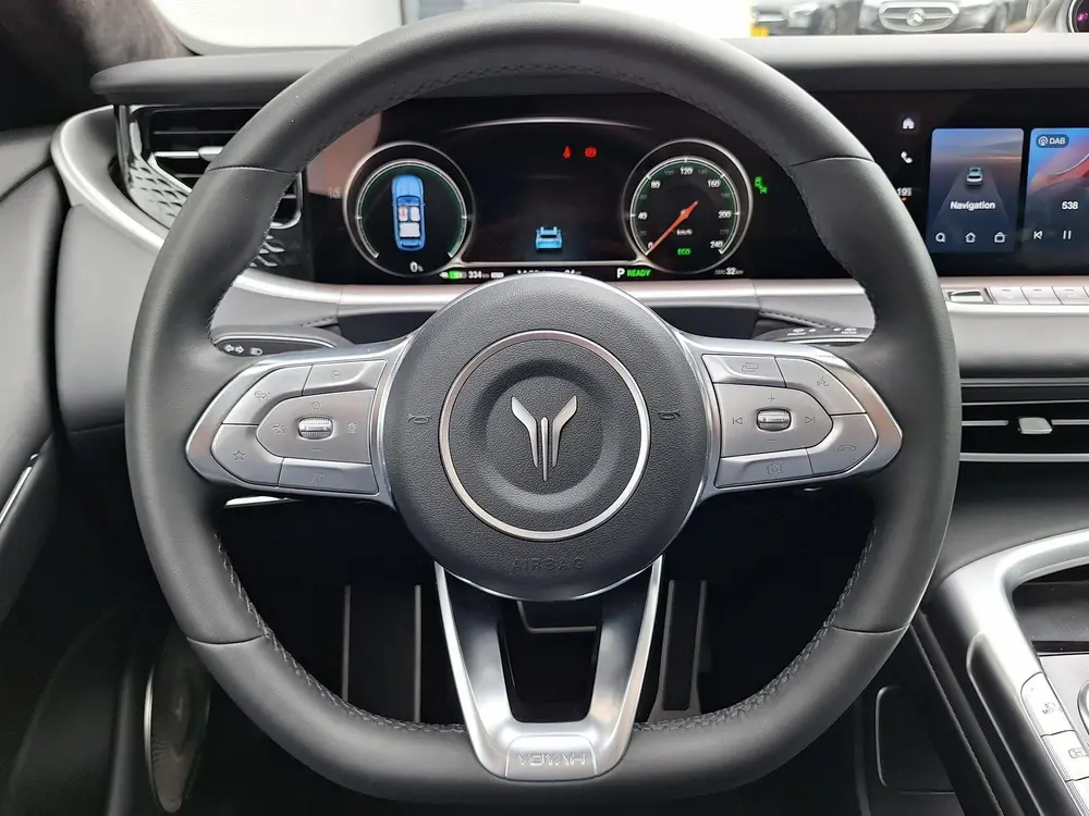 Voyah Free Flagship Edition 4WD 106 kWh | Black Line | Panor uit 2026, foto 15