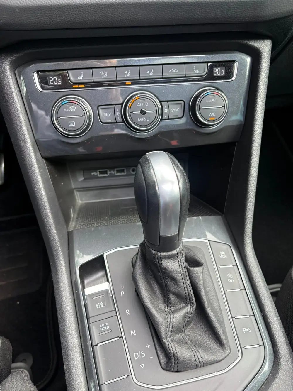 Volkswagen Tiguan 2.0 TDI DSG 2020 R-Line 20’ Pano Top car uit 2020, foto 14