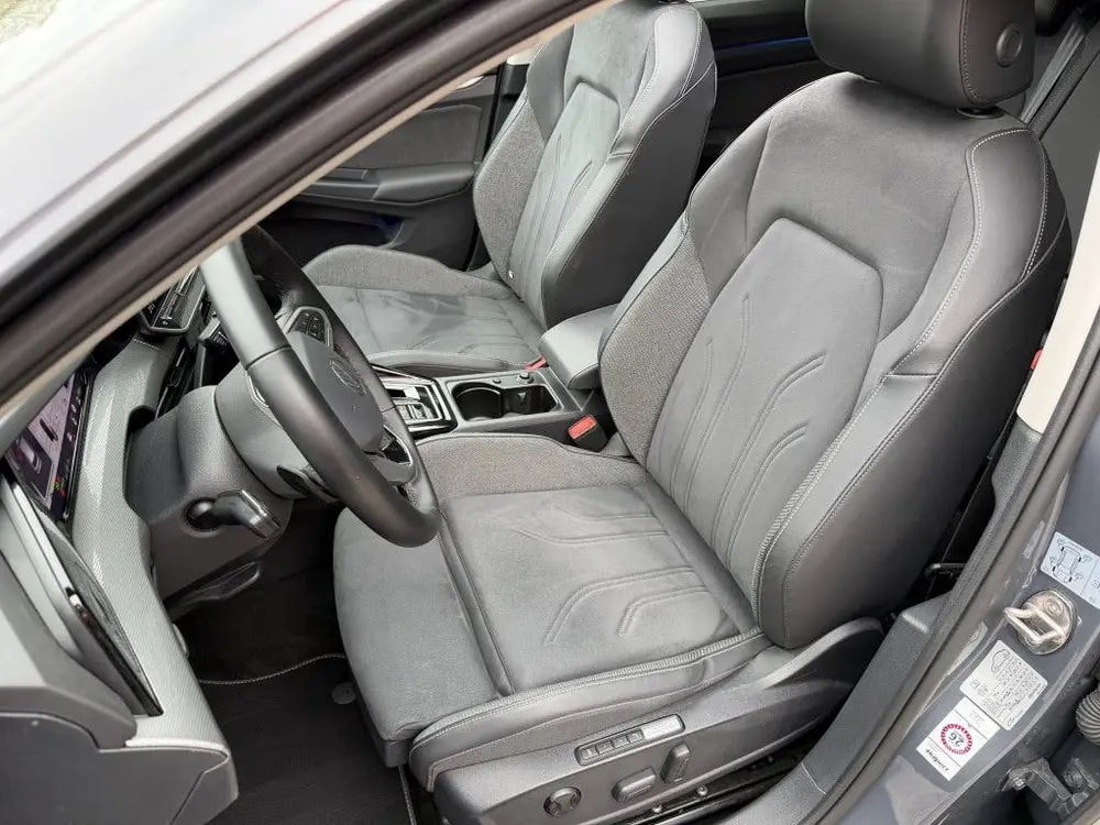 Volkswagen Golf Variant 1.5 eTSI Style 150Pk Pano 360 Camera uit 2024, foto 2