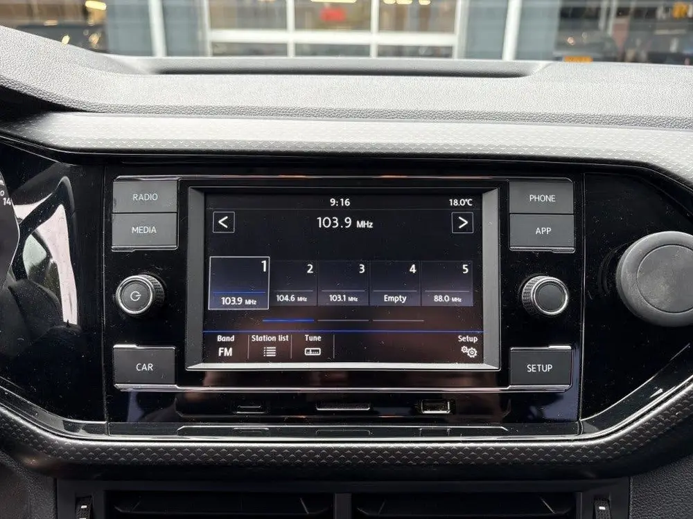Volkswagen T-CROSS 1.0 TSI LIFE TREKHAAK/CRUISE/PDC/CARPLAY/ uit 2019, foto 19
