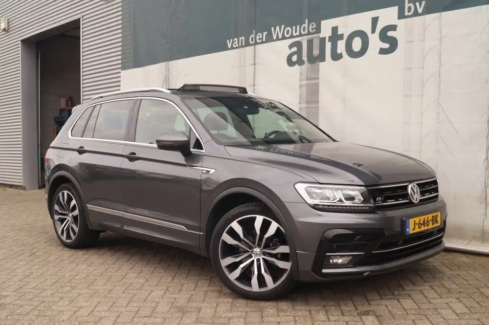 Volkswagen Tiguan 1.5 TSI 150pk DSG R-Line Highline Business uit 2020, foto 4