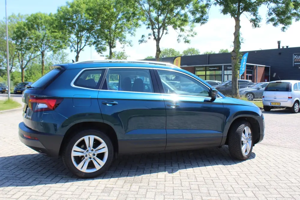 Skoda Karoq 1.0 TSI Style NETTE VOLLE AUTO nap AFNEEMBARE TR uit 2019, foto 2