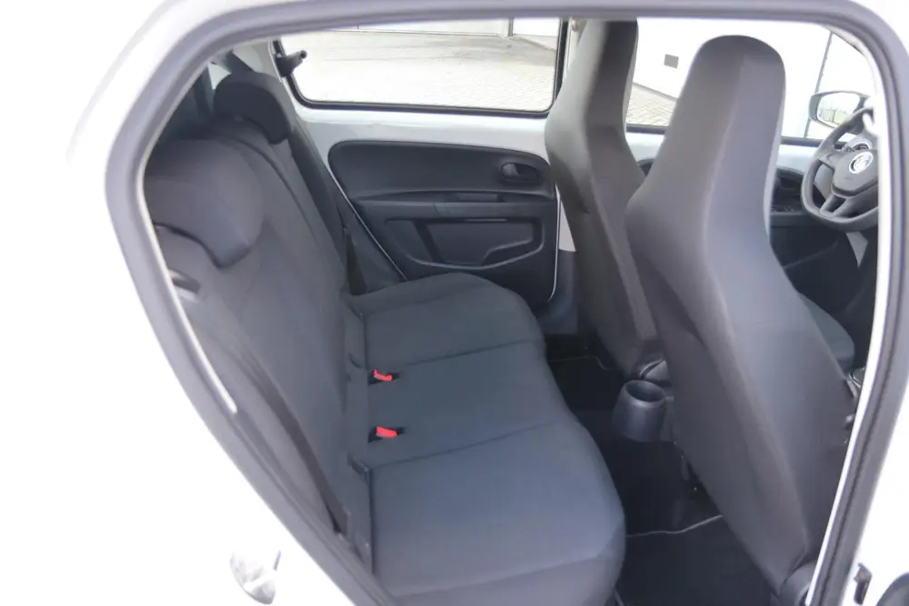 Volkswagen E-up! 82 pk | SoH 94,7 % | Climatronic | Parkeers uit 2020, foto 16