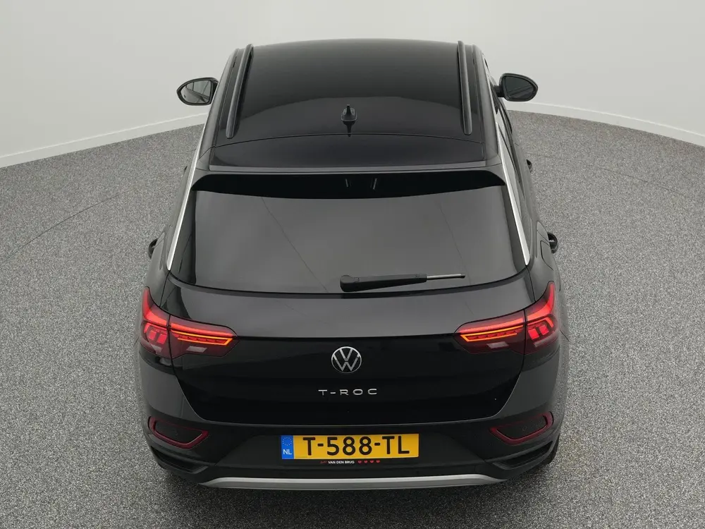 Volkswagen T-Roc Life 1.0 TSI 110pk | Climate Control | Acht uit 2023, foto 18