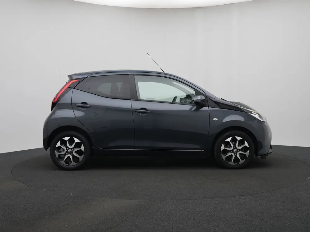 Toyota Aygo 1.0 VVT-i x-cite | Climate Control | Dealer Onde uit 2019, foto 14