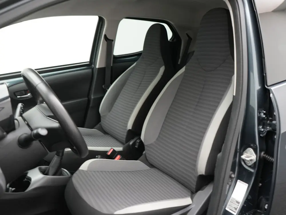 Toyota Aygo 1.0 VVT-i x-cite | Climate Control | Dealer Onde uit 2019, foto 4