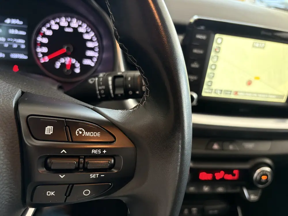 Kia Stonic 1.0 T-GDi DynamicPlusLine Achteruitrijcamera - Ai uit 2019, foto 11