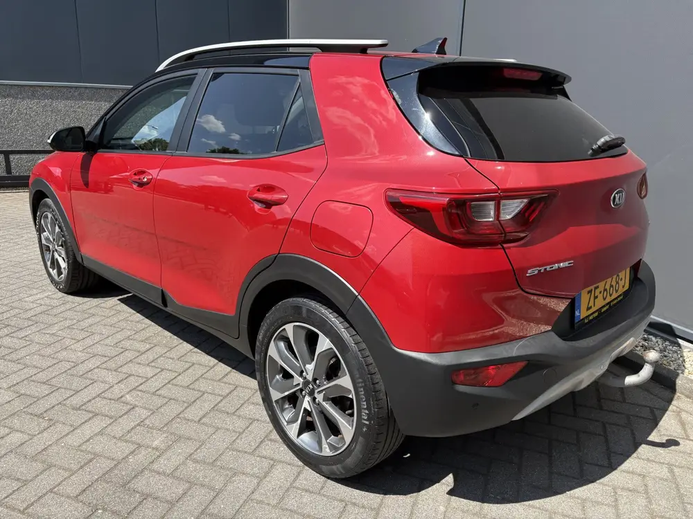 Kia Stonic 1.0 T-GDi DynamicPlusLine Achteruitrijcamera - Ai uit 2019, foto 6