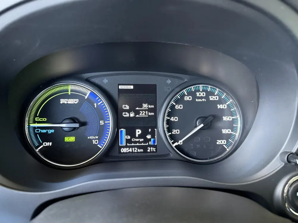 Mitsubishi Outlander 2.4 PHEV Intense | Volledig onderh. | C uit 2019, foto 4