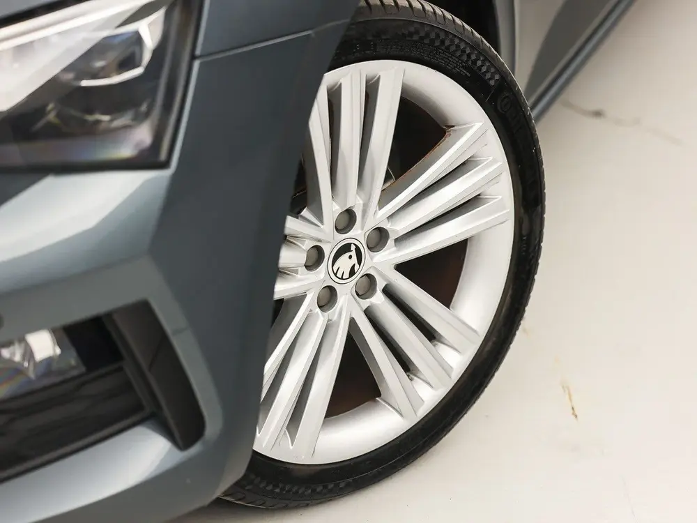 Skoda Scala 1.0 TSI Sport Automaat (VIRTUAL COCKPIT, APPLE C uit 2019, foto 13