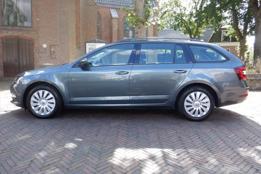 Skoda Octavia 1.0 TSI Greentech 115pk DSG-7 Ambition B uit 2019, foto 4
