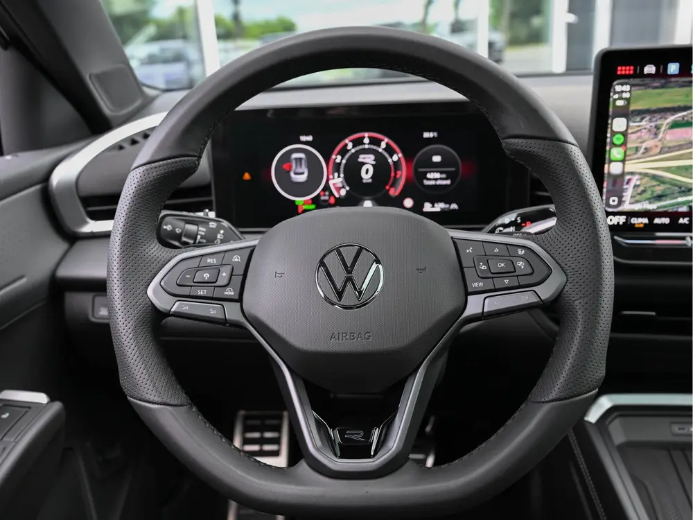 Volkswagen T-Roc 1.5 eTsi R-Line 150pk Pano Trekhaak Keyless uit 2026, foto 18