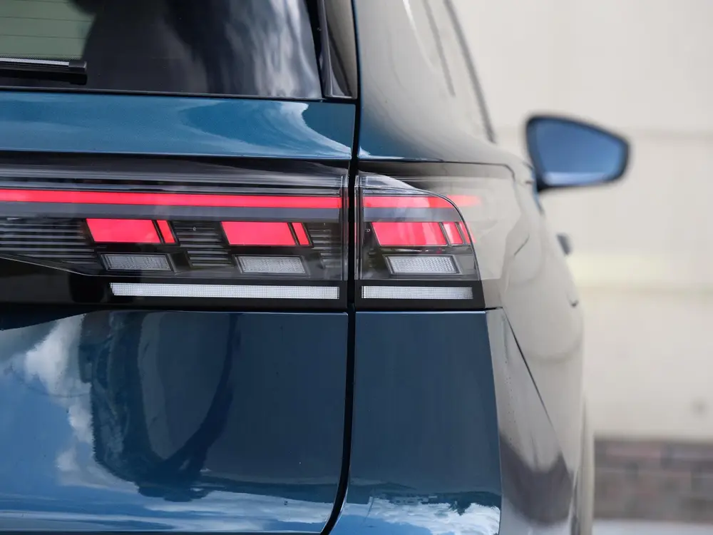 Volkswagen Tiguan R-Line Edition 1.5 eHybrid 204 PK | Head u uit 2026, foto 17