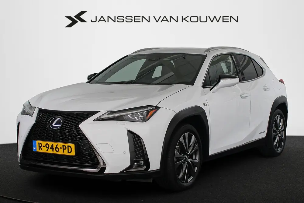 Lexus UX 250h AWD F Sport Premium Head-Up Camera Stoelverwar uit 2019