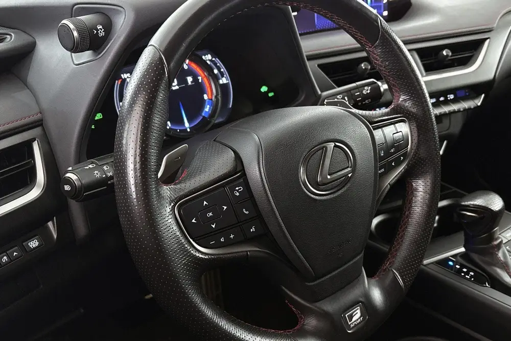 Lexus UX 250h AWD F Sport Premium Head-Up Camera Stoelverwar uit 2019, foto 8