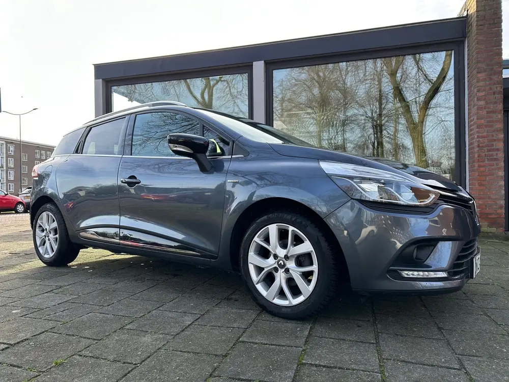 Renault Clio 0.9 TCe Limited | Apple Carplay | LM-Vel uit 2019