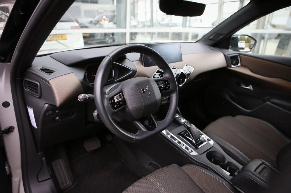 DS Automobiles 3 Crossback DS DS 3 Crossback E-Tense Business (bj 2020, automaat) uit 2020, foto 3