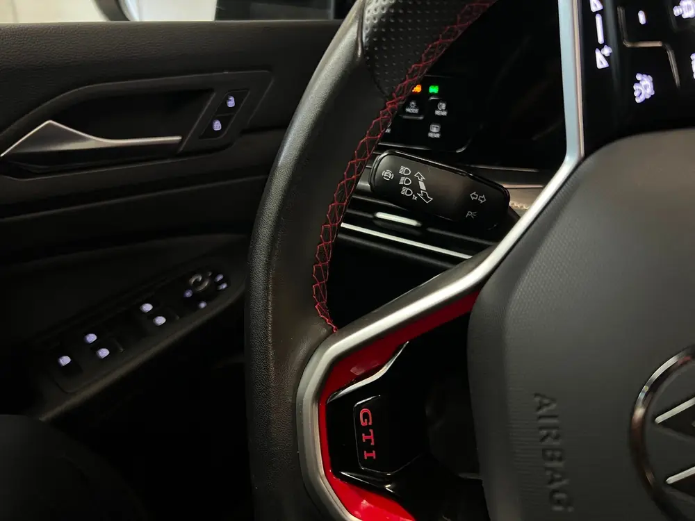 Volkswagen Golf 2.0 TSI GTI|PANO|KEYLESS|CAMERA|TREKHAAK|MAT uit 2024, foto 17
