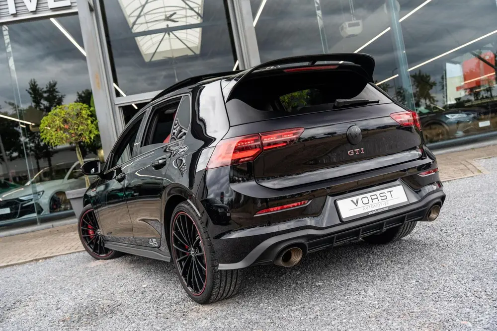 Volkswagen Golf 2.0 TSI GTI Clubsport 45 Jahre Akra Pano DSG uit 2021, foto 13