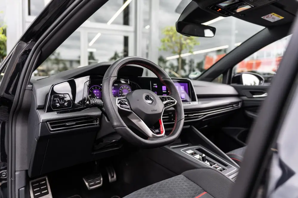 Volkswagen Golf 2.0 TSI GTI Clubsport 45 Jahre Akra Pano DSG uit 2021, foto 18