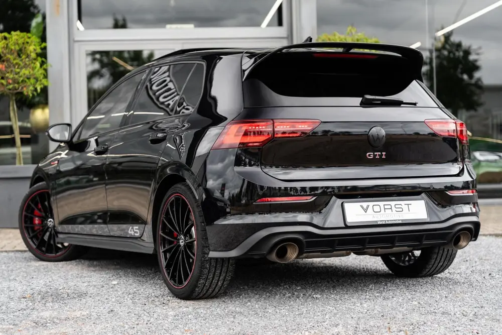 Volkswagen Golf 2.0 TSI GTI Clubsport 45 Jahre Akra Pano DSG uit 2021, foto 4